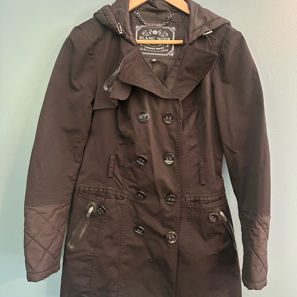 Blanc Noir Women's black Trench Coat medium with hood and zippered pockets